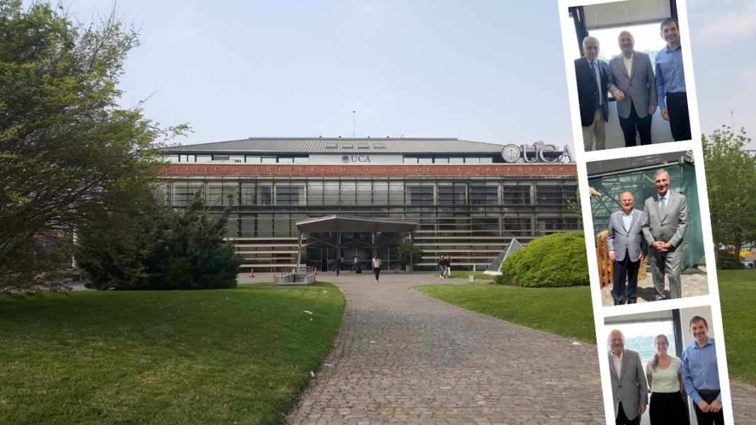 Camino de entrada al edificio central de la Pontificia Universidad Católica Argentina.